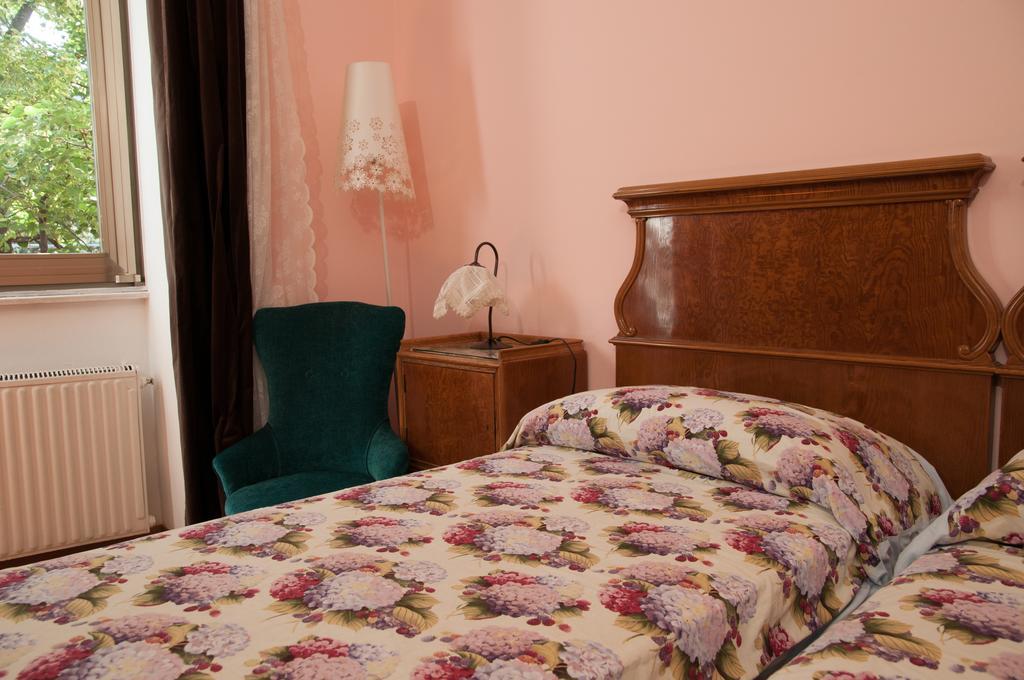 Le Ortensie Di Via Rossetti Bed and Breakfast Trieste Eksteriør billede